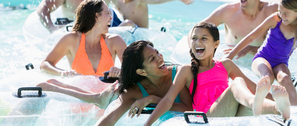 kids splashing around in tubes at island h20